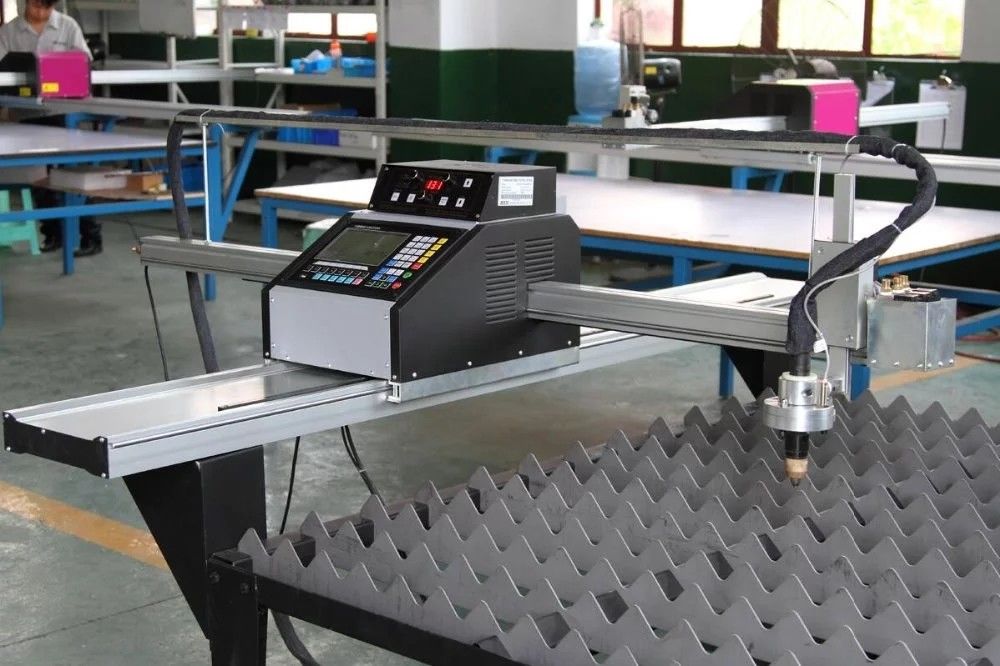 Cnc Cutting Machine CE 4000 MM/Min 1500mm*3000mm